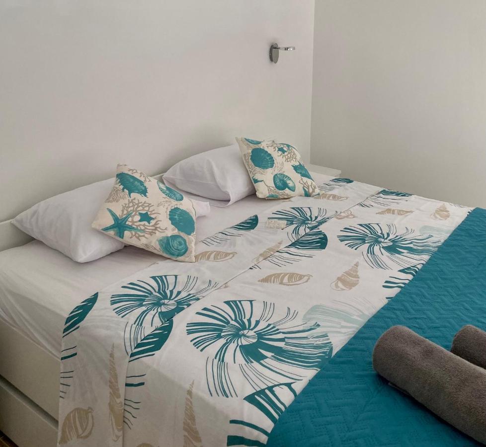 Apartmani Begic 1 I 2 Barbat na Rabu Zewnętrze zdjęcie